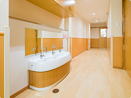 遠鉄グループ保育園 かみじま内観(ベッド)